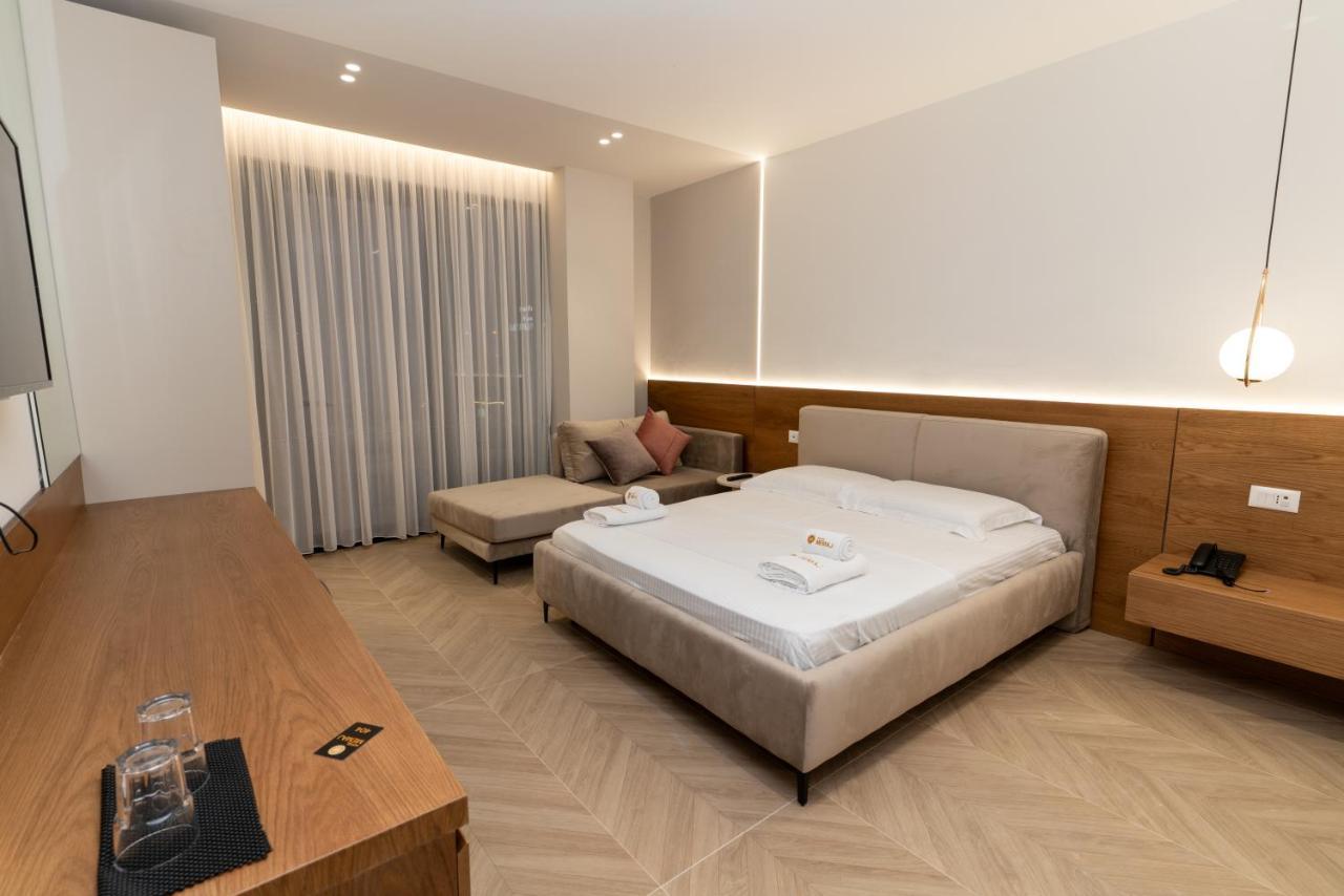 Hotel Memaj Ksamil Bagian luar foto