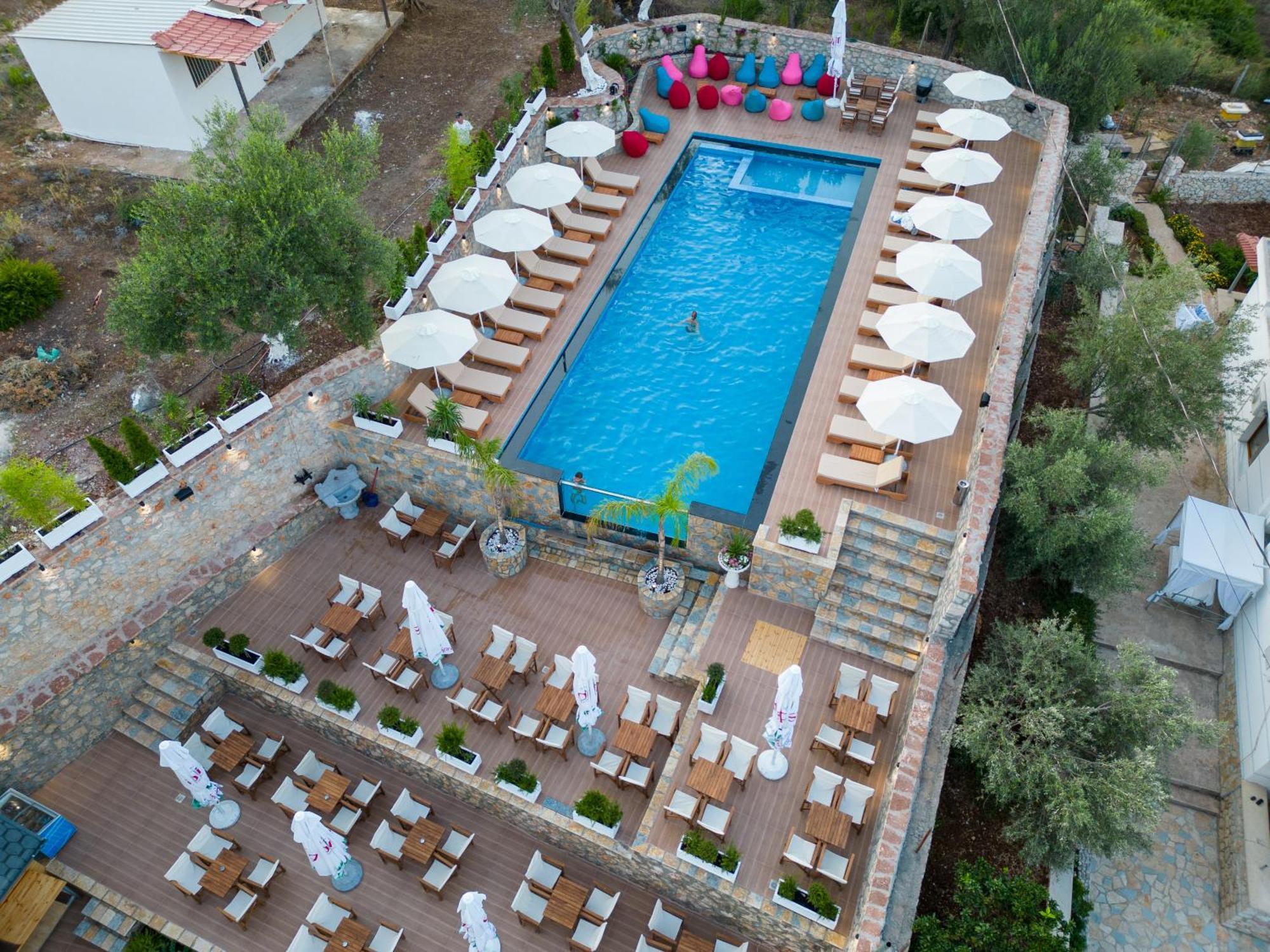 Hotel Memaj Ksamil Bagian luar foto