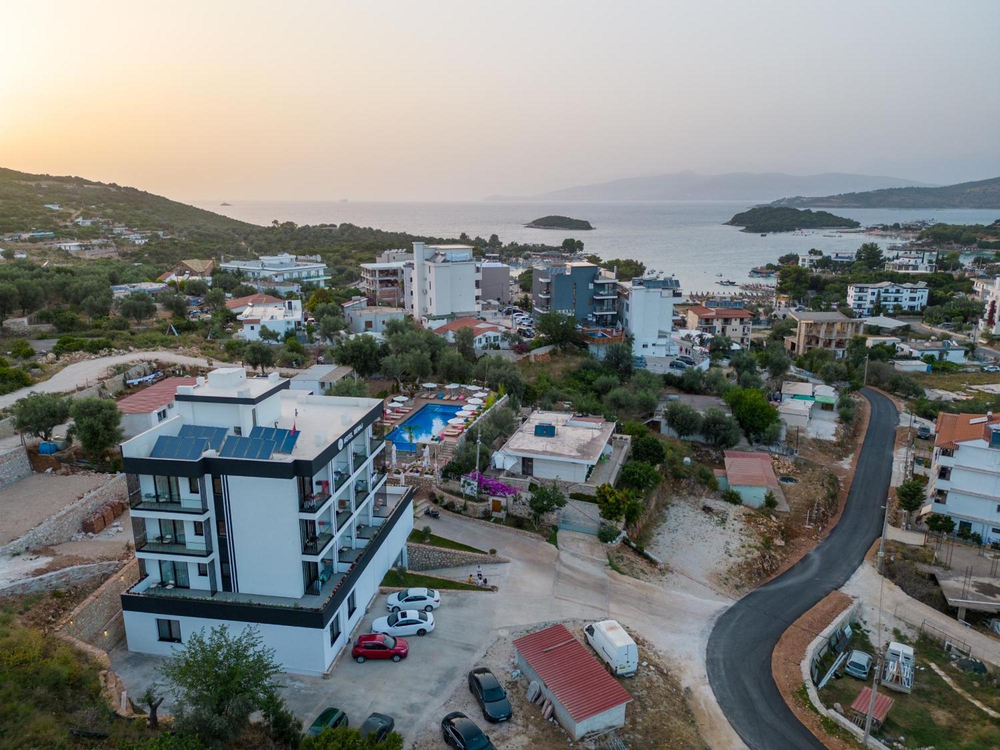 Hotel Memaj Ksamil Bagian luar foto